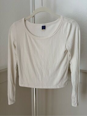 Old Navy Cropped Cream Ribbed Long Sleeve Scoop Top